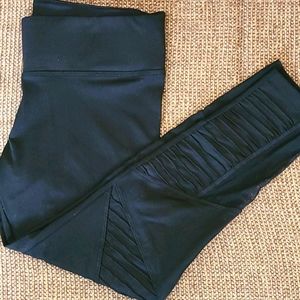 PINK Victoria's Secret ULTIMATE leggings, S